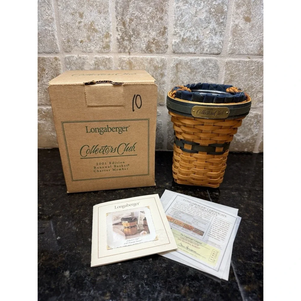 LONGABERGER 2001 Collectors Club Charter Member Renewal Basket, Liner, Protector
